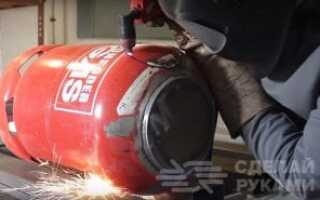 Уличная буржуйка с трубой из газового баллона