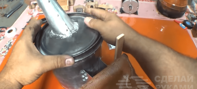 Простой самодельный окуриватель для пчел