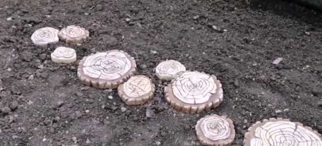 Плитка в виде древесных спилов без заливочных форм