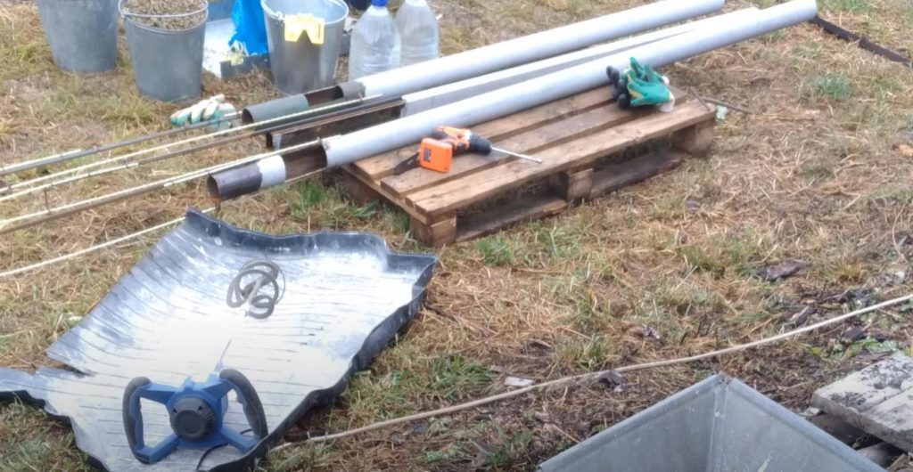 «Стройка по уму»: как правильно забетонировать столбы для забора